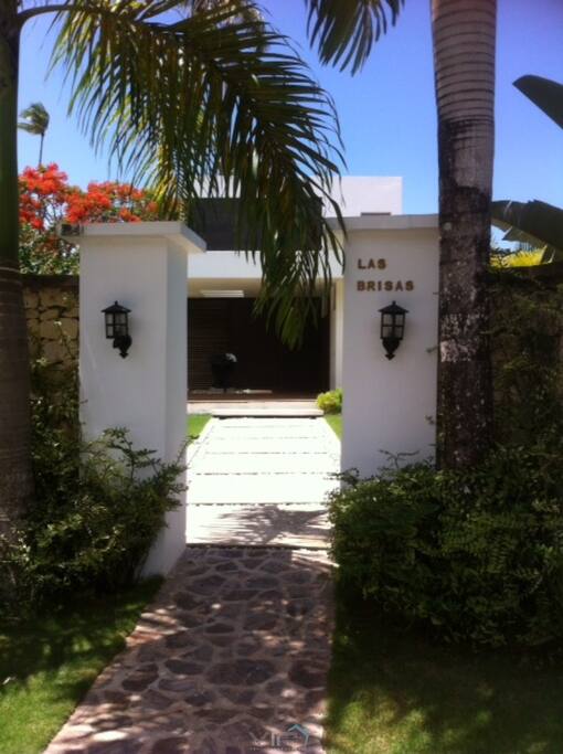Entrée de la villa