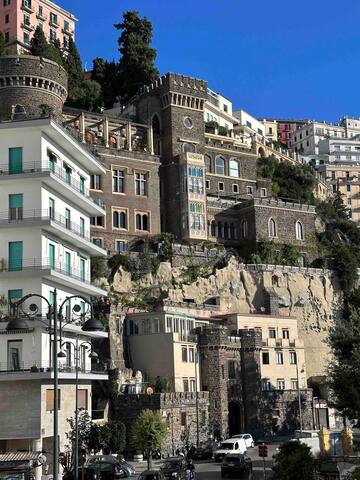 Castle – stunning sea view gallery image 3