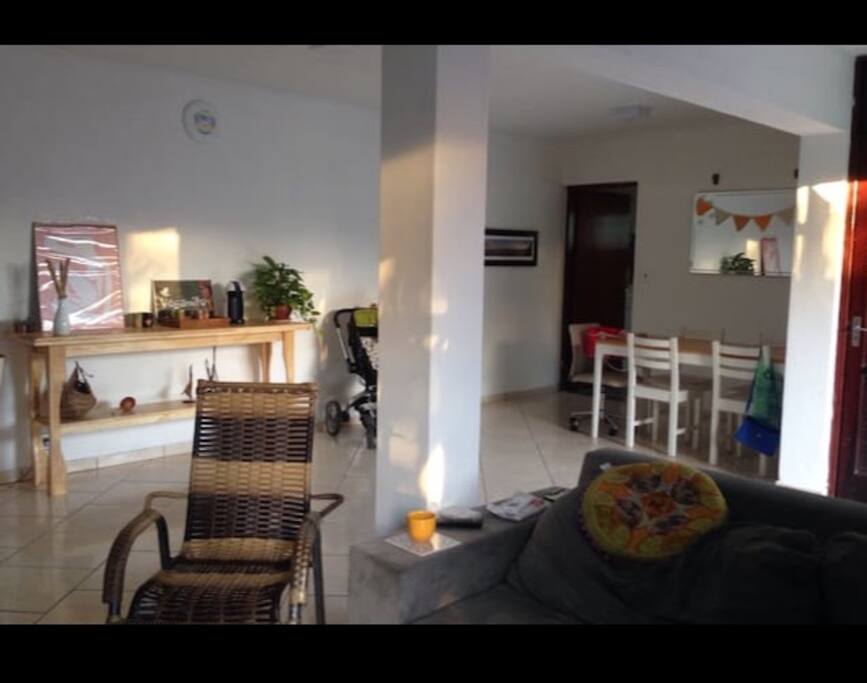 Visão sofá, Mesa de jantar no do dia!