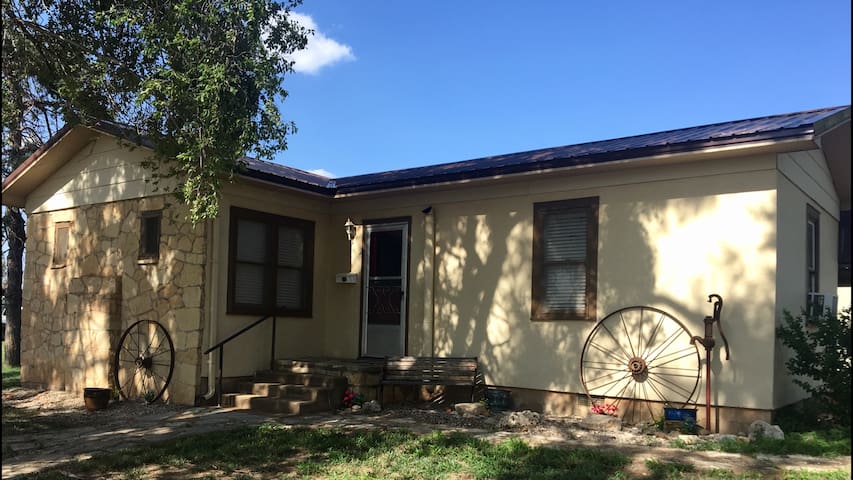 Fifth Street Cottage