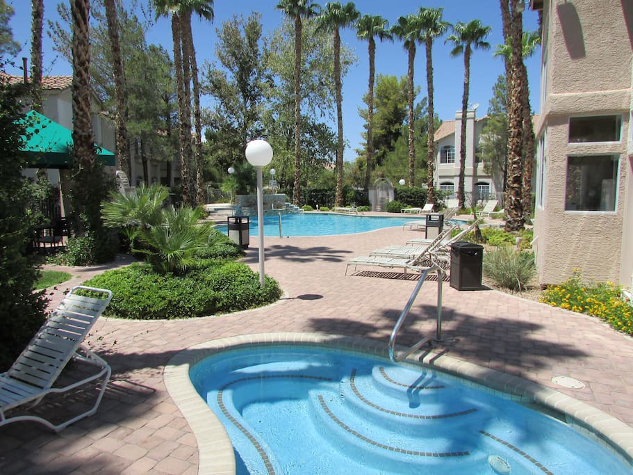 Relax in the sun at the Pool and Jacuzzi.