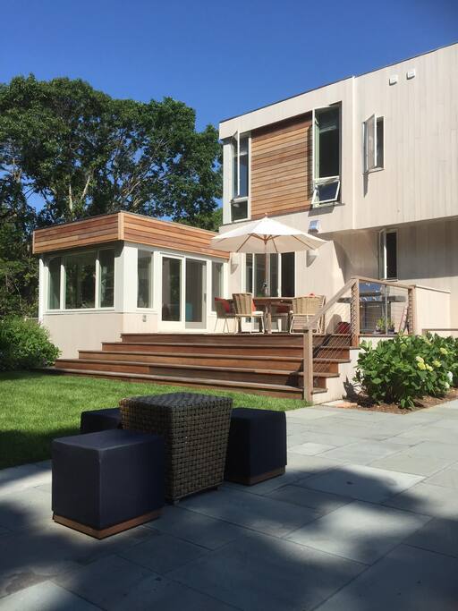 Deck with table & gas grill