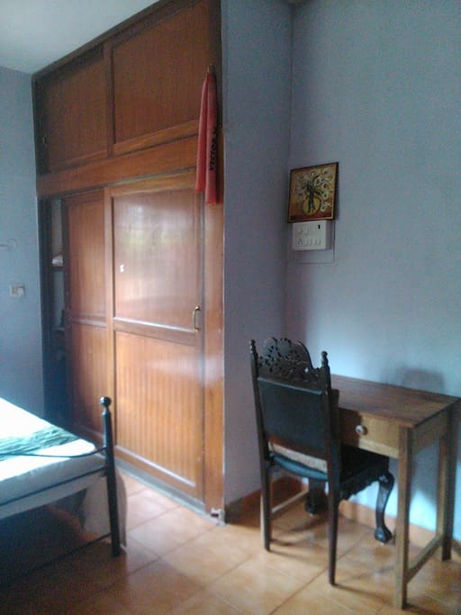 Desk + spacious cupboard