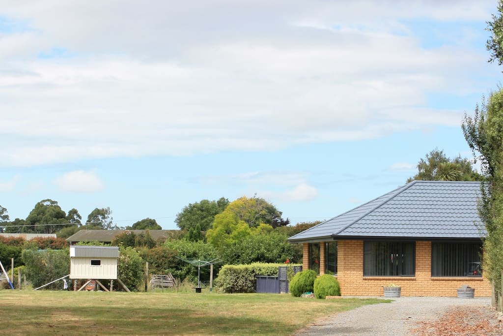 The house and Garden