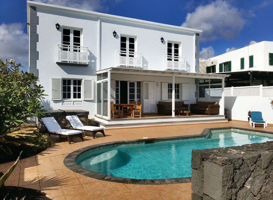 Pool and veranda