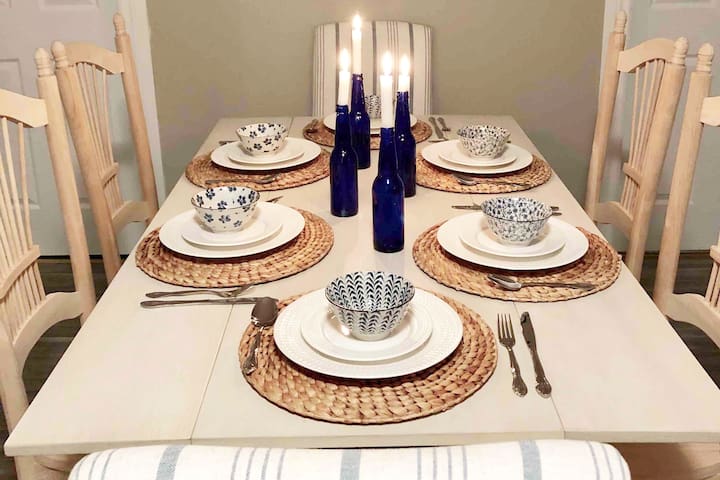 The Harbour House
Located in the heart of town.