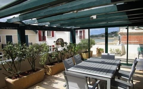 Apartment 4 P Large terrace Sea view City center