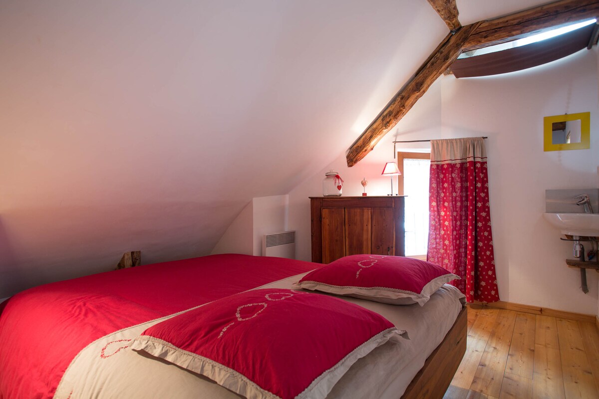 Chambre principale au dernier étage (lit king size)