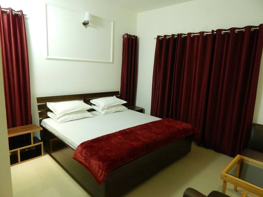 Bed room