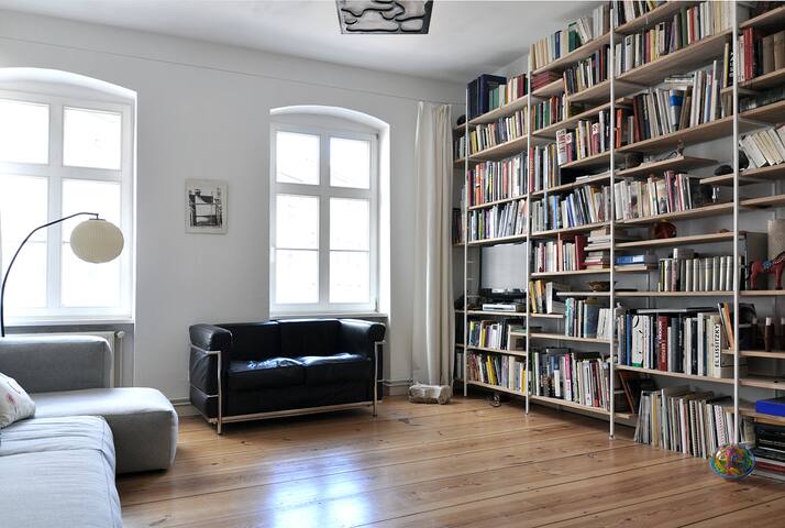 Beautiful flat in the middle of Berlin gallery image 2