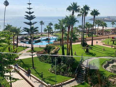 Sea View & Swimming Pool @ Marina Beach