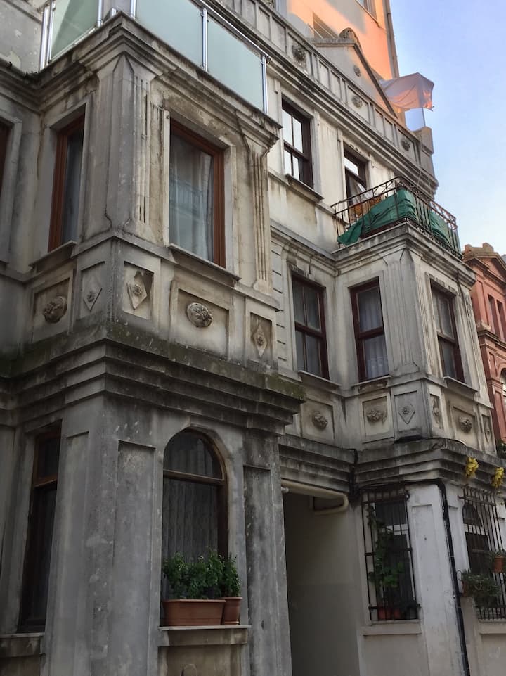 Comfortable apartment/famous old district +KADIKOY Apartments for