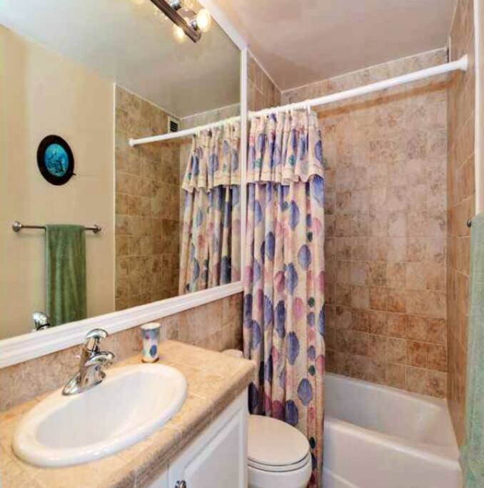 2nd Bathroom
