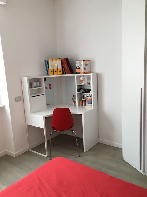 La tua camera / Your room