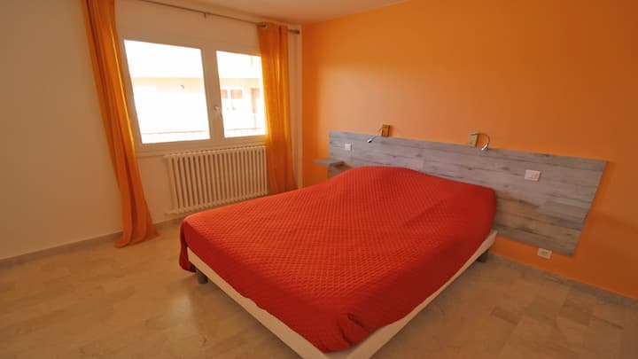 Dormitorio 1: tamaño de la cama 140x190