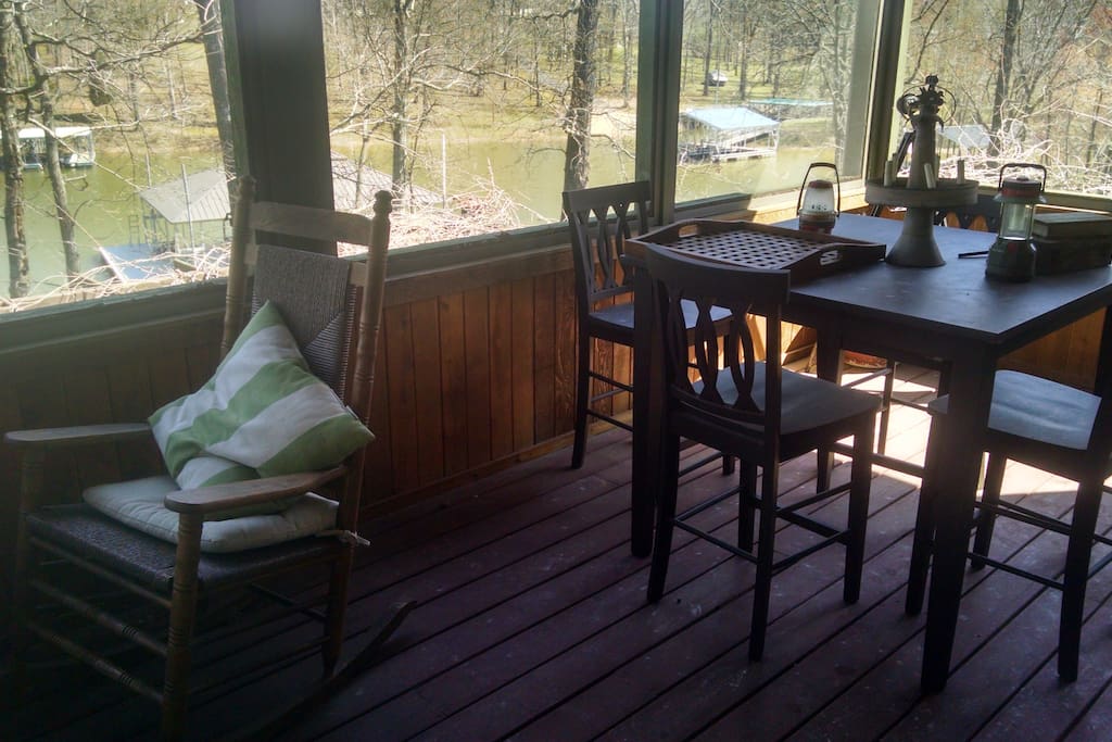 Screened In Porch - Main Level
