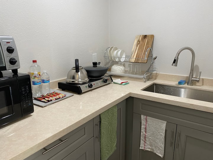 Private Bathroom /Private Parking/private Entrance - El Monte, CA