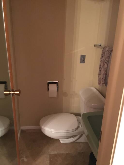 1/2 bath