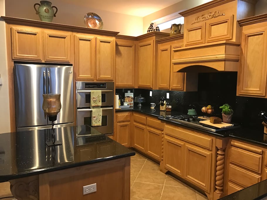 Gourmet kitchen