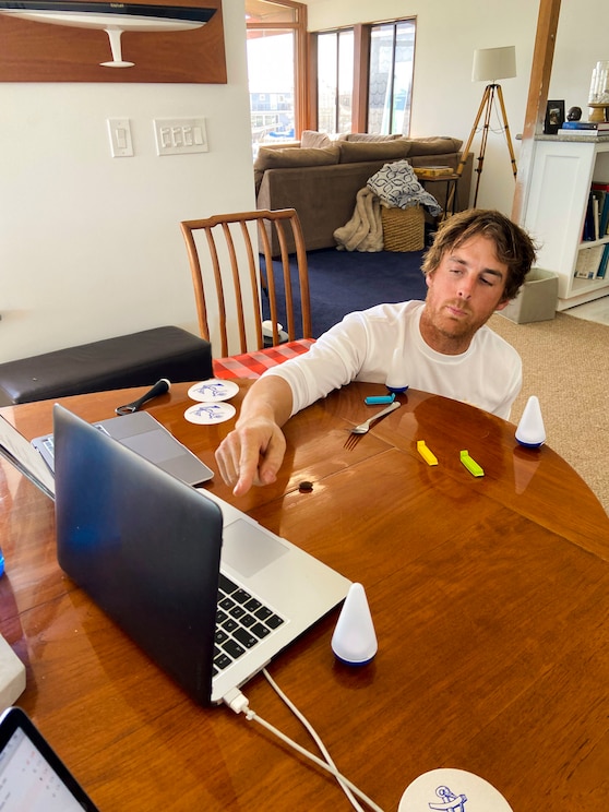 Mostrar imagem fornecida pelo anfitrião em ecrã inteiro