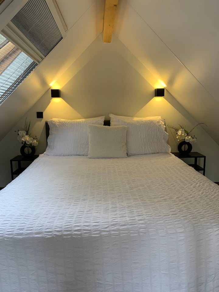 Მძინარე ლოფტი/ საძინებელი 