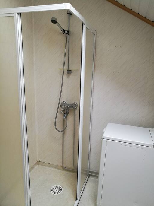 Pesutilat,erill. wc