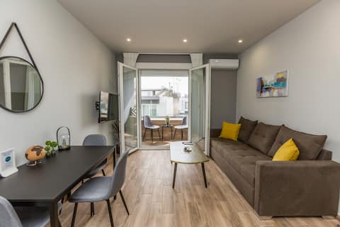 Raise Athens Metro Apartment 32
