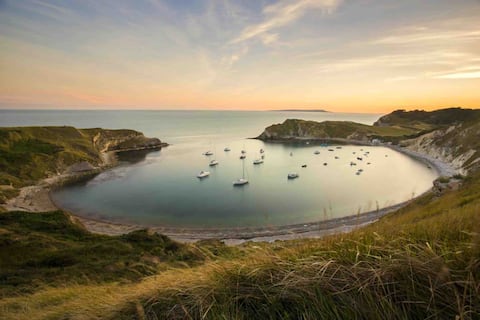 Lulworth Cove - Jurassic Coast - Sleeps up to 8