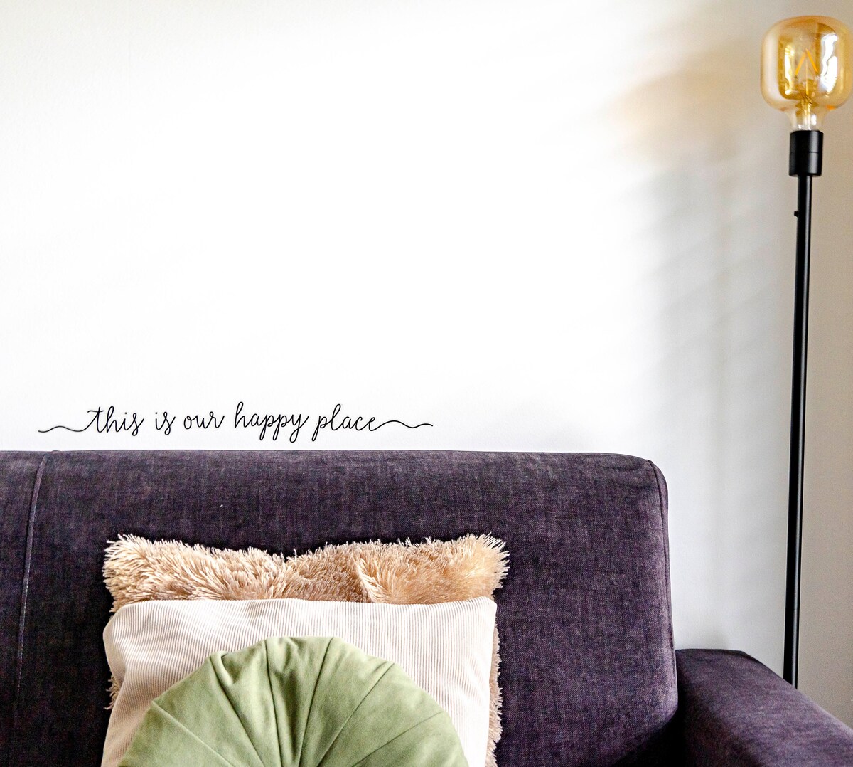 Successful Airbnb property: Water view, 2 balconies, private parking in Nieuwpoort