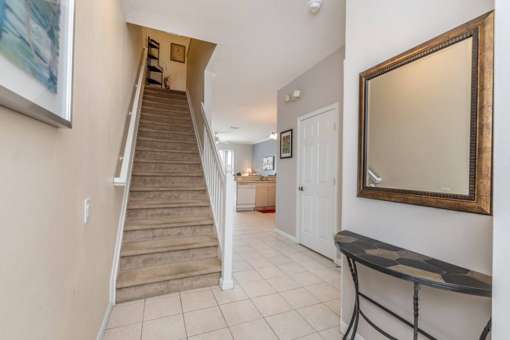 2386 Silver Palm Dr-4.jpg