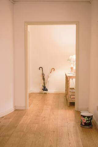 Ponte Vecchio 3 Bedroom Apartment gallery image 4