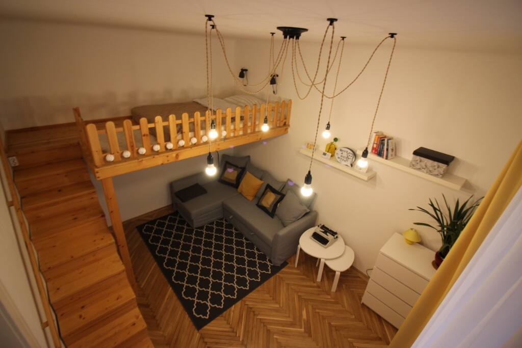 Living room / Bedroom