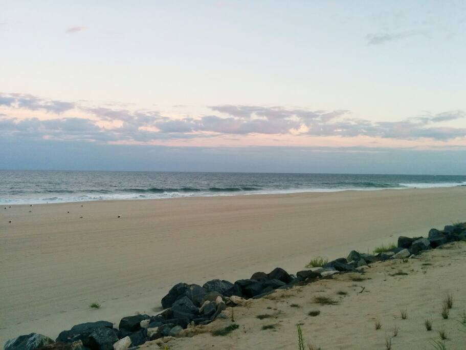 Long Branch beaches, 5 minutes away. Peaceful in the off season... And you can see whales!