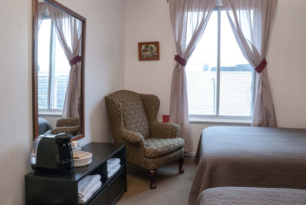 The room has air conditioning/wifi and a coffee maker.