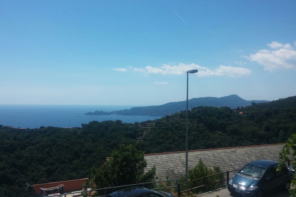 Posizione casa con vista su Portofino (location of the house with view of Portofino)