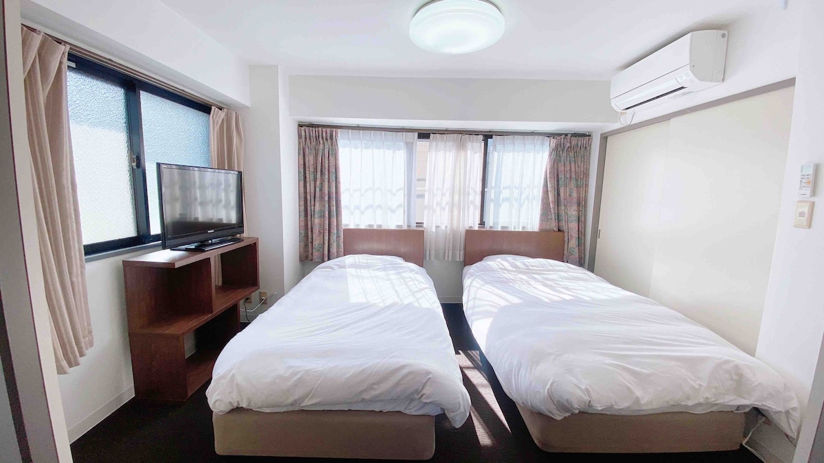 #しもぞうのお部屋 しもぞうのお部屋 Cozy Apartment with Japanese room near