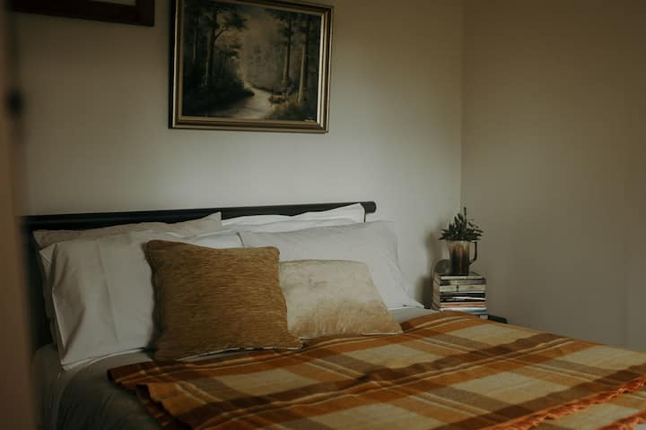 საძინებელი 1