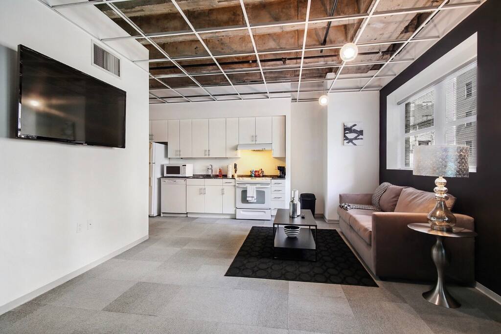 Living room with large flatscreen tv!