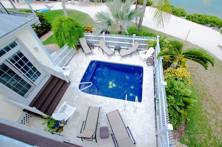 3/3 Village at Hawks Cay 5004 - TROPICAL SUN & FUN
