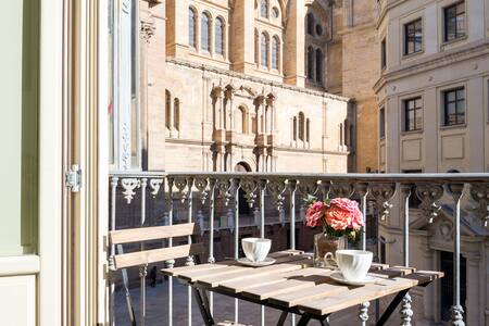 Airbnb: family friendly vacation rentals, apartments & houses in ... Cuna moderna malaga