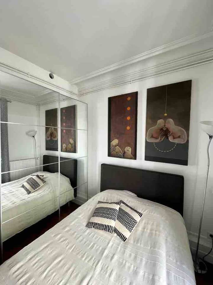 Спалня 3 с двойно легло (140x200)