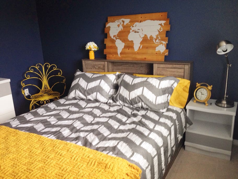 Queen Size Bed - Duvet possibility 2.