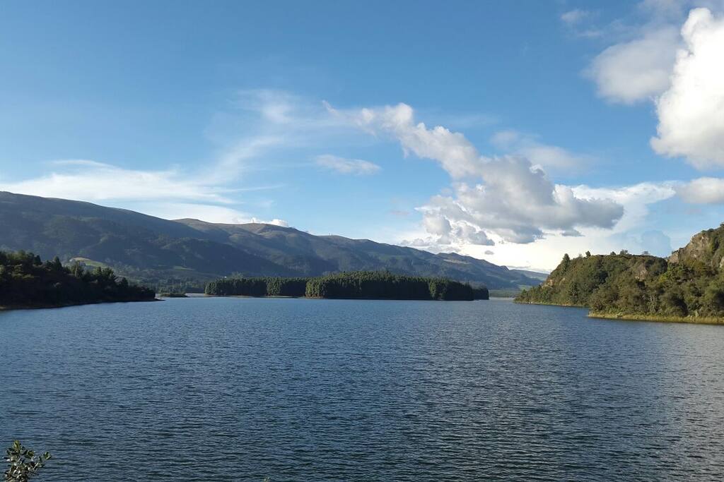 La Represa de Prado un sitio espectacular para un turismo diferente. Deportes para practicar: esquí en agua y caminatas a las cascadas.