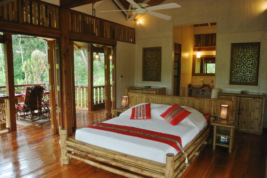 Spacious room with western comfort