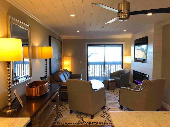 Winter Paradise! New 2b/2b Walk To Slopes Hot Tubs - Snowshoe, WV