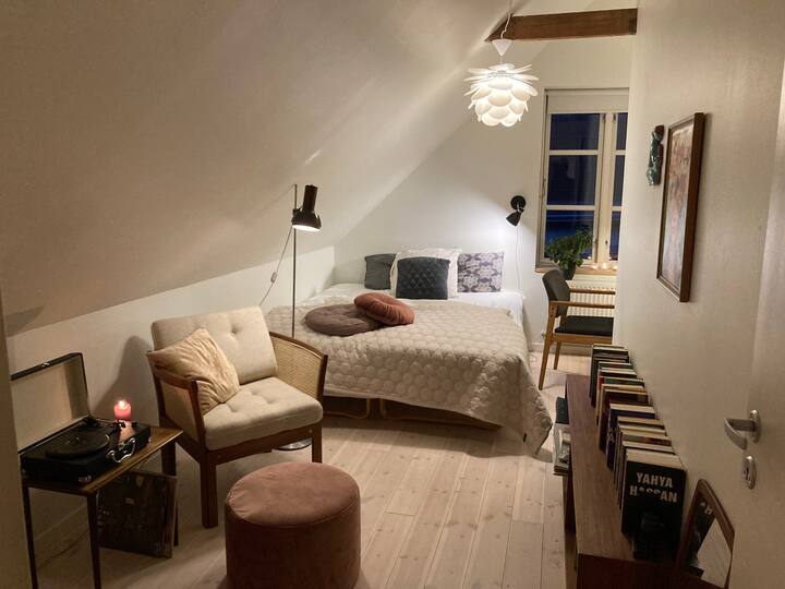 Zimmer in Villa mit eingezäuntem Garten, in der Nähe von
