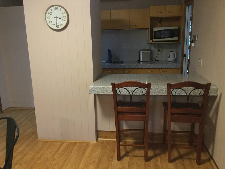 Breakfast Bar