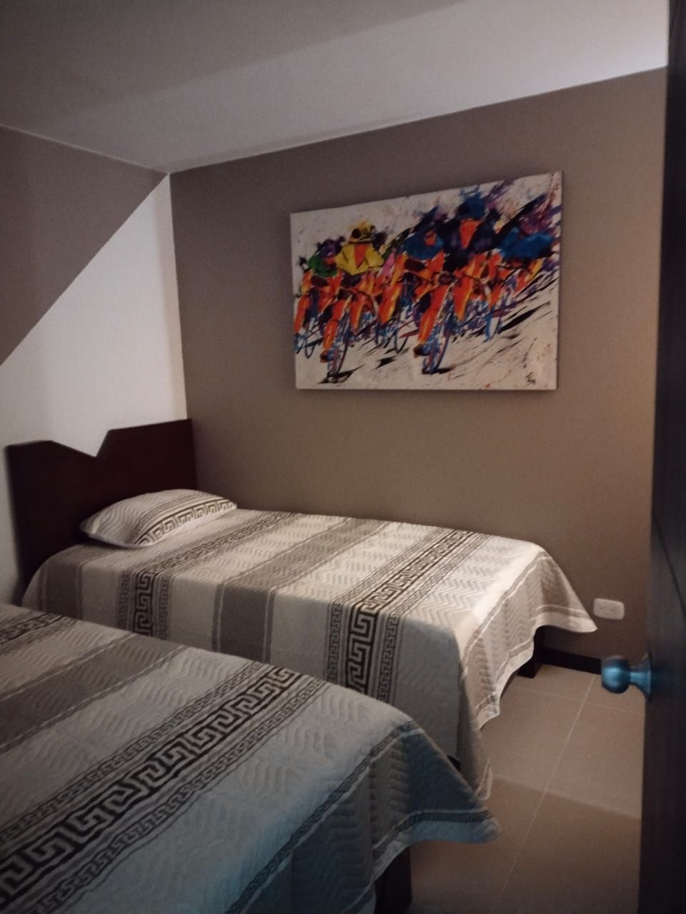 غرفة النوم 1