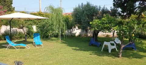 IONIAN HOUSE
Holiday home with the scent of citrus fruits