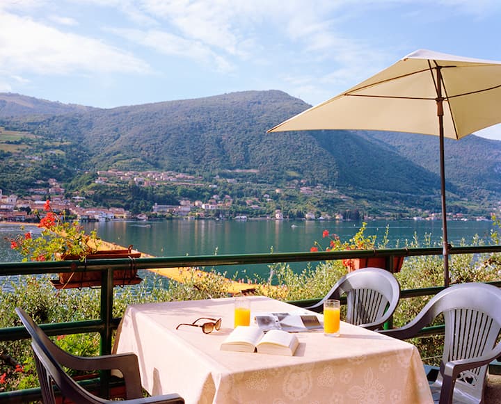 The terrace on the lake and rooftops